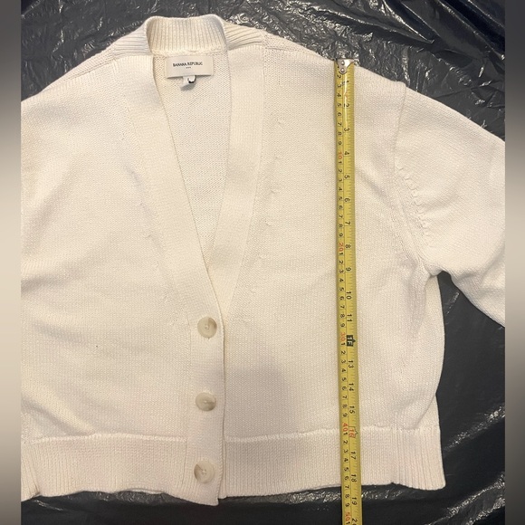 Banana Republic Cream Cardigan Sweater V-Neck Knit - Picture 6 of 11